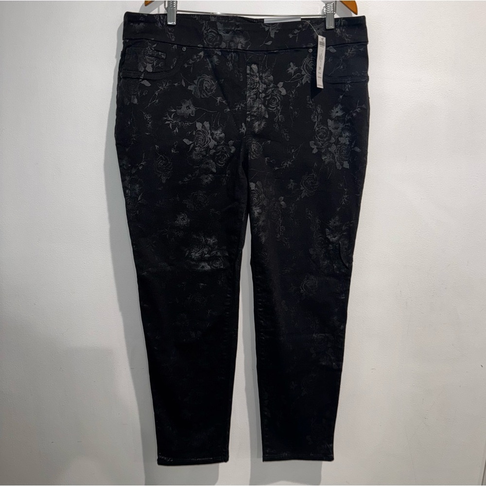 NWT Chico's floral jacquard pull up ankle pants size 16R